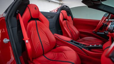 Ferrari 812 GTS - Thumbnail 6