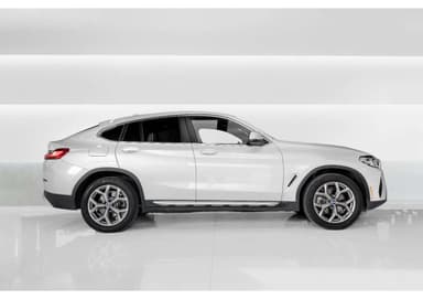 BMW X4 - Thumbnail 4