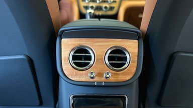 Bentley Bentayga - Thumbnail 5
