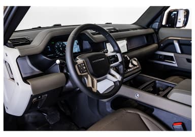 Land Rover Defender (4 Doors) - Thumbnail 6