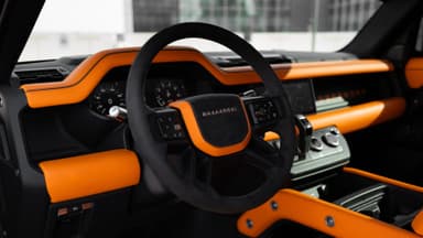 Land Rover Defender V8 (2 Doors) - Thumbnail 8