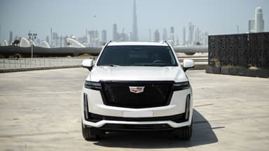 Cadillac Escalade - Thumbnail 3