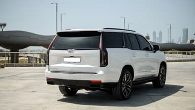 Cadillac Escalade - Thumbnail 5