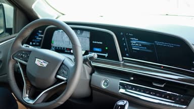 Cadillac Escalade - Thumbnail 6