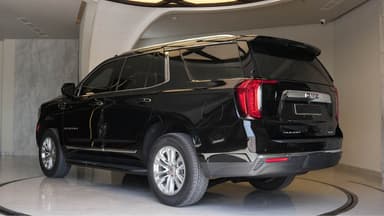 GMC Yukon - Thumbnail 2