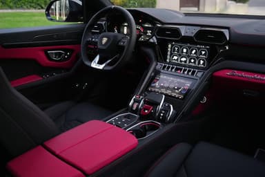 Lamborghini Urus - Thumbnail 4