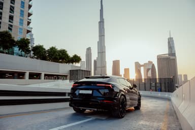 Lamborghini Urus S - Thumbnail 2
