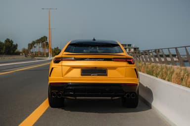 Lamborghini Urus - Thumbnail 4