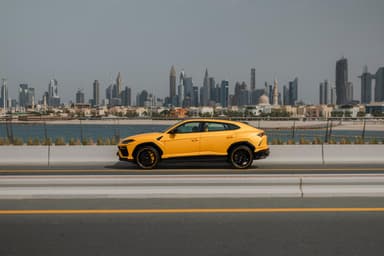 Lamborghini Urus - Thumbnail 6