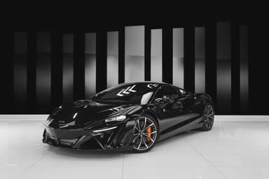 McLaren Artura - Thumbnail 1