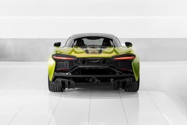 McLaren Artura - Thumbnail 2