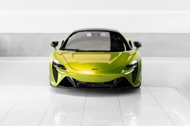 McLaren Artura - Thumbnail 3