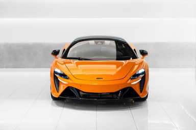McLaren Artura - Thumbnail 2