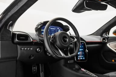 McLaren Artura - Thumbnail 6