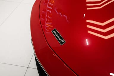 McLaren Artura - Thumbnail 10