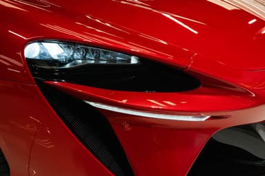 McLaren Artura - Thumbnail 11