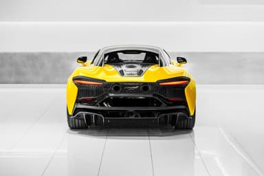 McLaren Artura - Thumbnail 3
