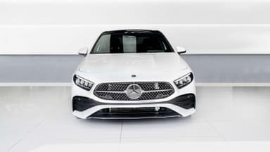 Mercedes A200 Hatchback - Thumbnail 1