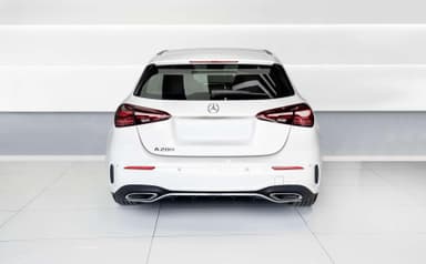 Mercedes A200 Hatchback - Thumbnail 3