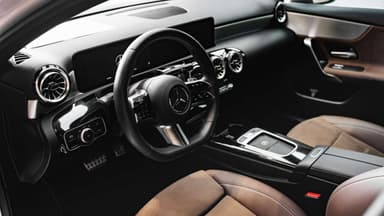 Mercedes A200 Hatchback - Thumbnail 5