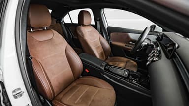 Mercedes A200 Hatchback - Thumbnail 6