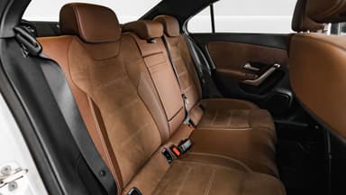 Mercedes C200 - Thumbnail 9