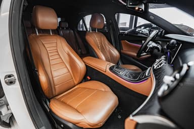 Mercedes E300 - Thumbnail 6