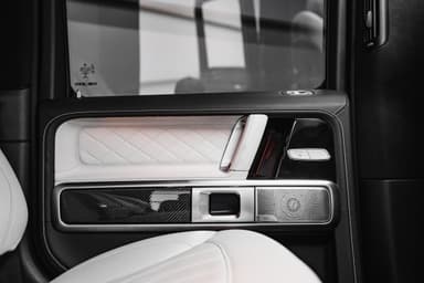 Mercedes G63 4x4 - Thumbnail 9