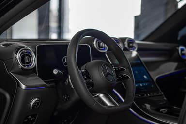 Mercedes GLC - Thumbnail 4