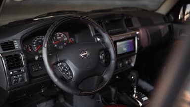 Nissan Super Safari - Thumbnail 6