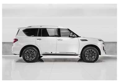 Nissan Patrol - Thumbnail 4