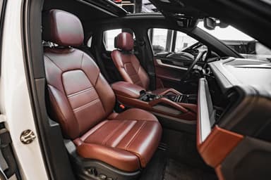 Porsche Cayenne - Thumbnail 7