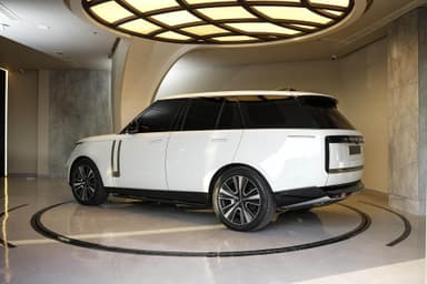 Range Rover Vogue - Thumbnail 1