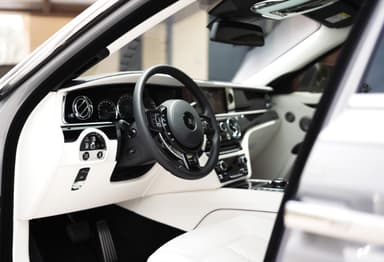 Rolls-Royce Ghost - Thumbnail 5
