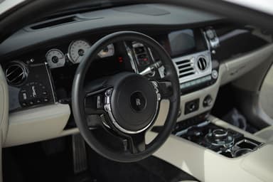 Rolls-Royce Wraith - Thumbnail 5