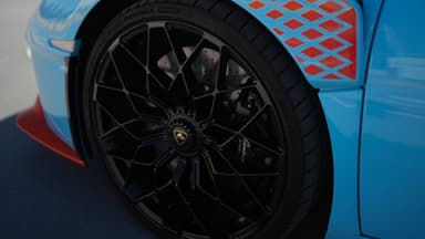 Lamborghini Huracan STO - Thumbnail 6