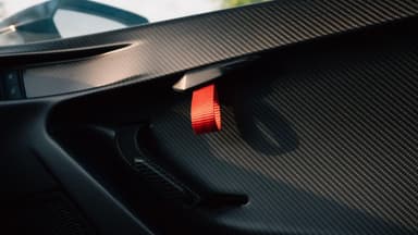 Lamborghini Huracan STO - Thumbnail 5