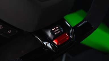 Lamborghini Huracan STO - Thumbnail 6