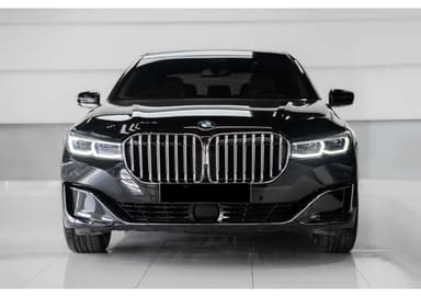 BMW 7 Series - Thumbnail 2