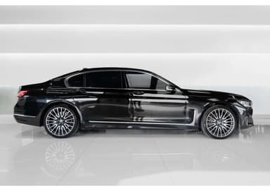 BMW 7 Series - Thumbnail 5