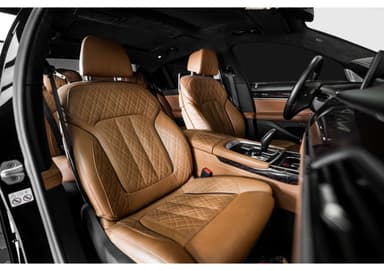 BMW 7 Series - Thumbnail 7