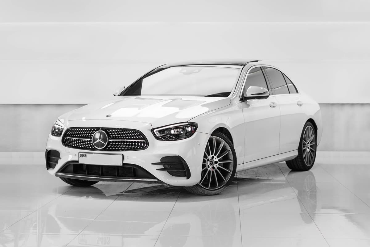 Mercedes E300 - Image 1